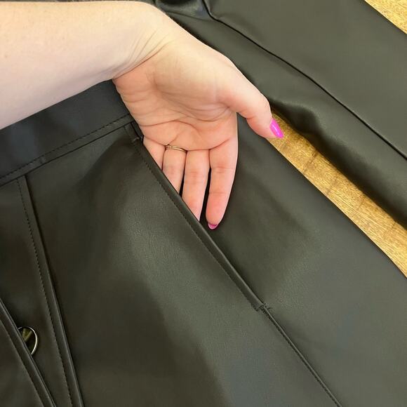 Via Spiga Chocolate Brown Vegan Leather Trench Coat Size Medium Belted Classic - Picture 10 of 16